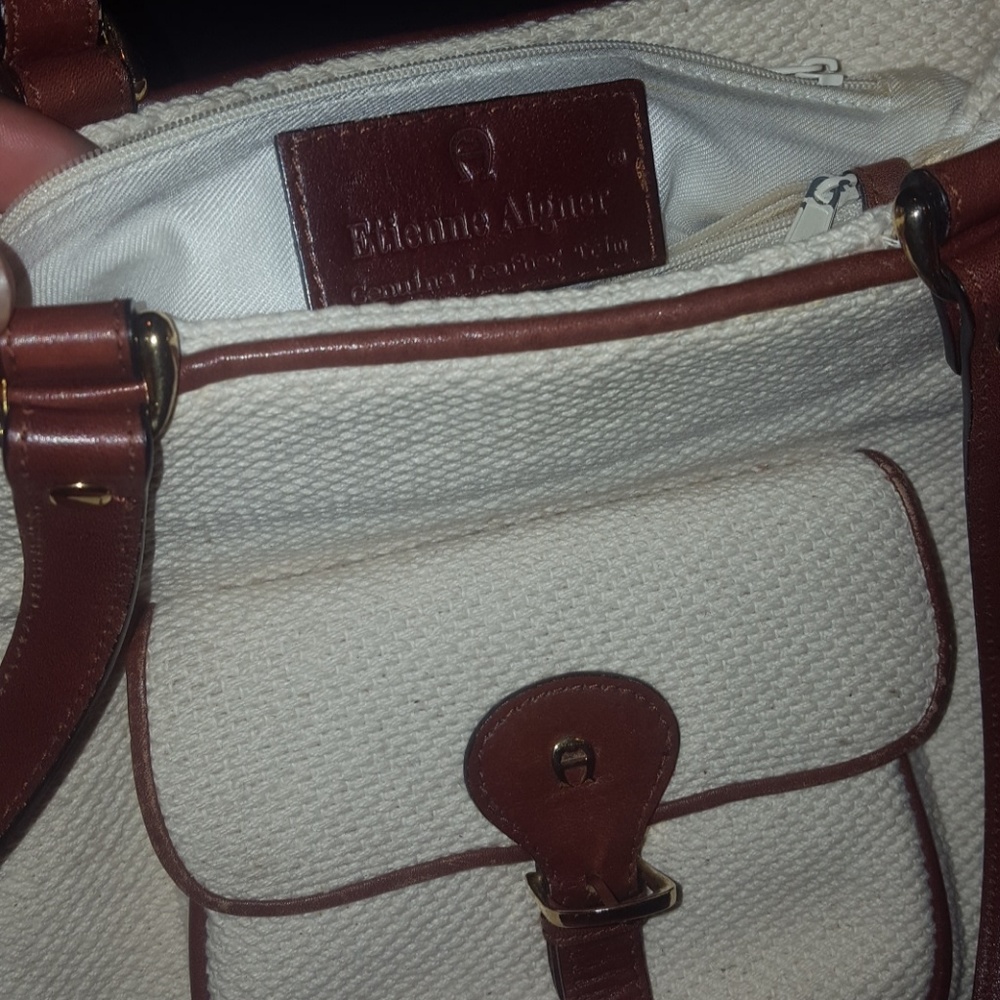 Purse - Picture 1 of 4